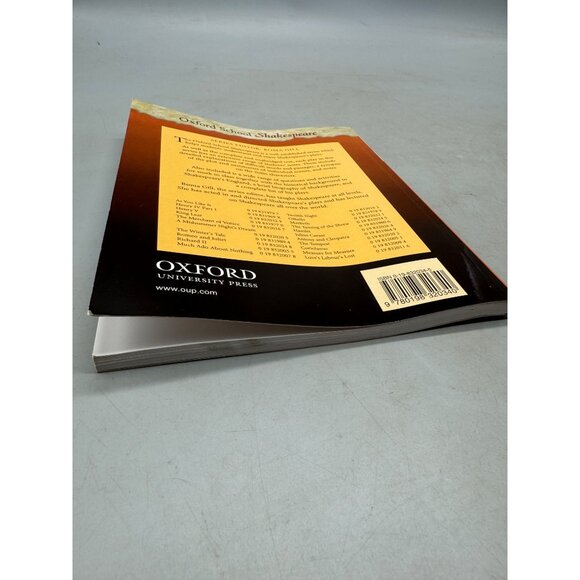 The Taming of the Shrew Book Paperback 2001 English Oxford 136pgs READ - Picture 5 of 5